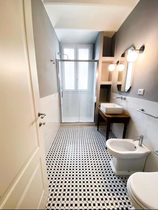New Stylish 3-room On Lungarno * Florence