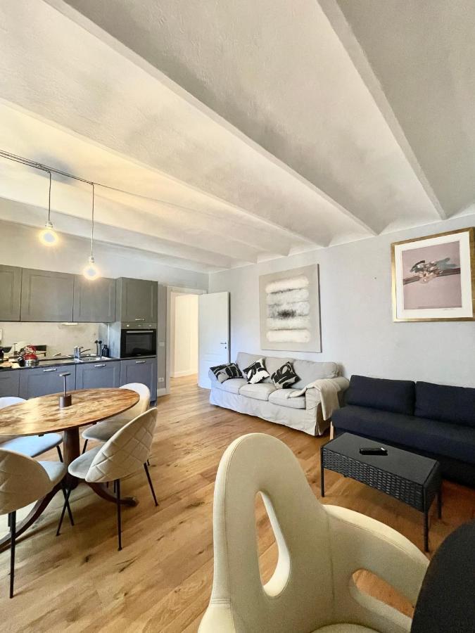 New Stylish 3-room On Lungarno Appartement